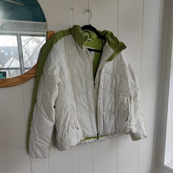 Ski Jacket, Down & Feather Filled 100%, Double Zipper with extra weather panel. - Picture 2 of 9